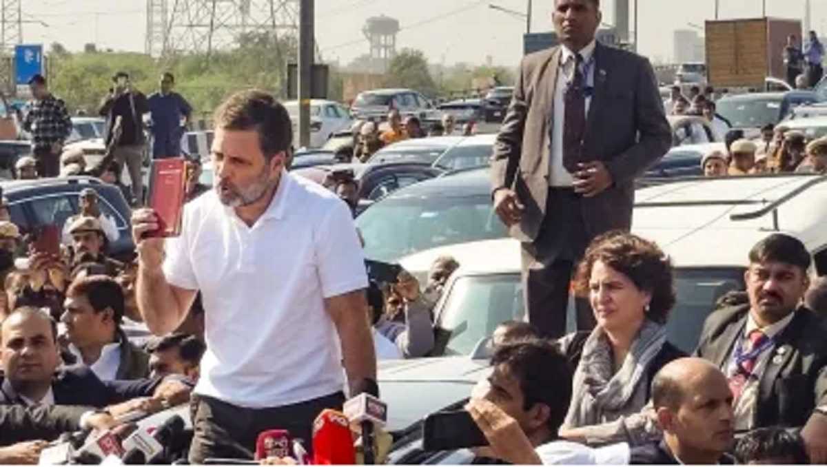 संभल जाना मेरा अधिकार, मुझे जाने से रोकना संविधान के खिलाफ : राहुल गांधी